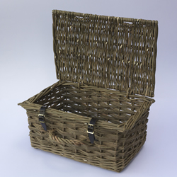 The Potash Farm Luxury Cane Hamper 