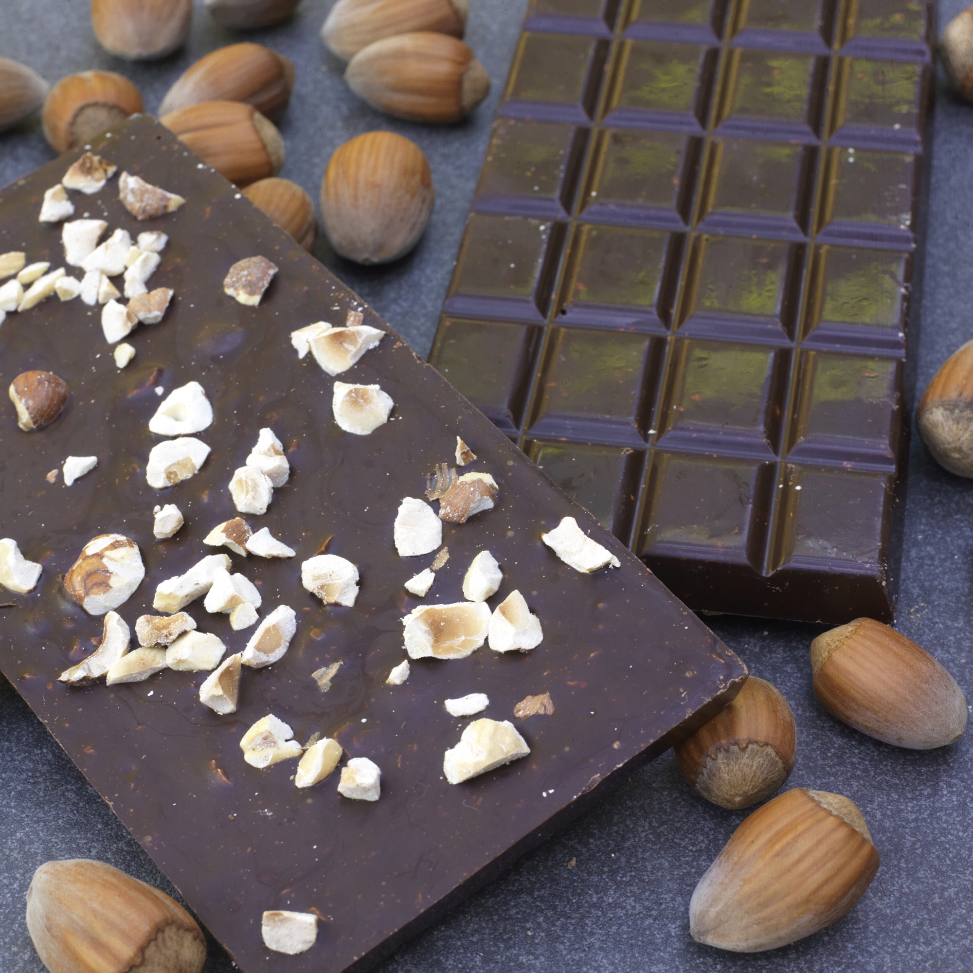 Belgian Chocolate Bar with Kentish Cobnuts - These bars are a good alternative to the popular Plattinums chocolate coated roasted cobnuts.
